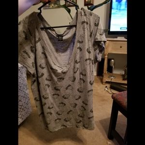 Tshirt with skulls with flower crown